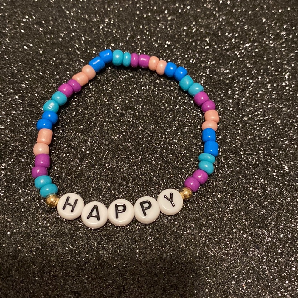 Kids multi colored bead stretch bracelet